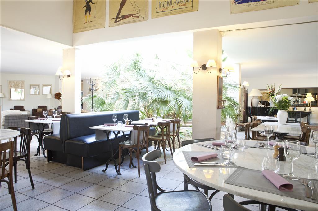 golden tulip avignon le paradou