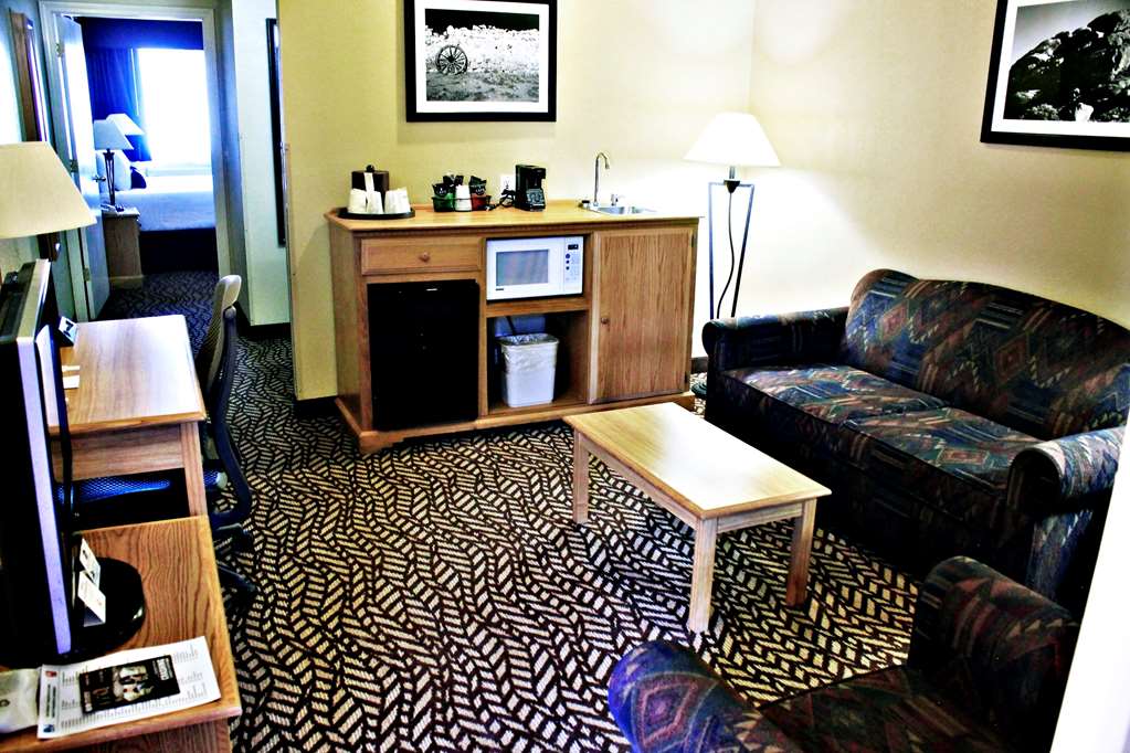 best western turquoise inn and suites