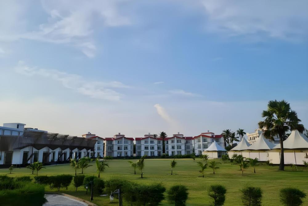 luxury amar tree resort