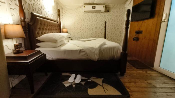 luxury amar tree resort