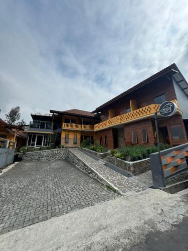homestay anggun bromo