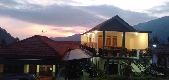 homestay anggun bromo