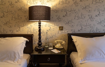 brooklodge and macreddin village