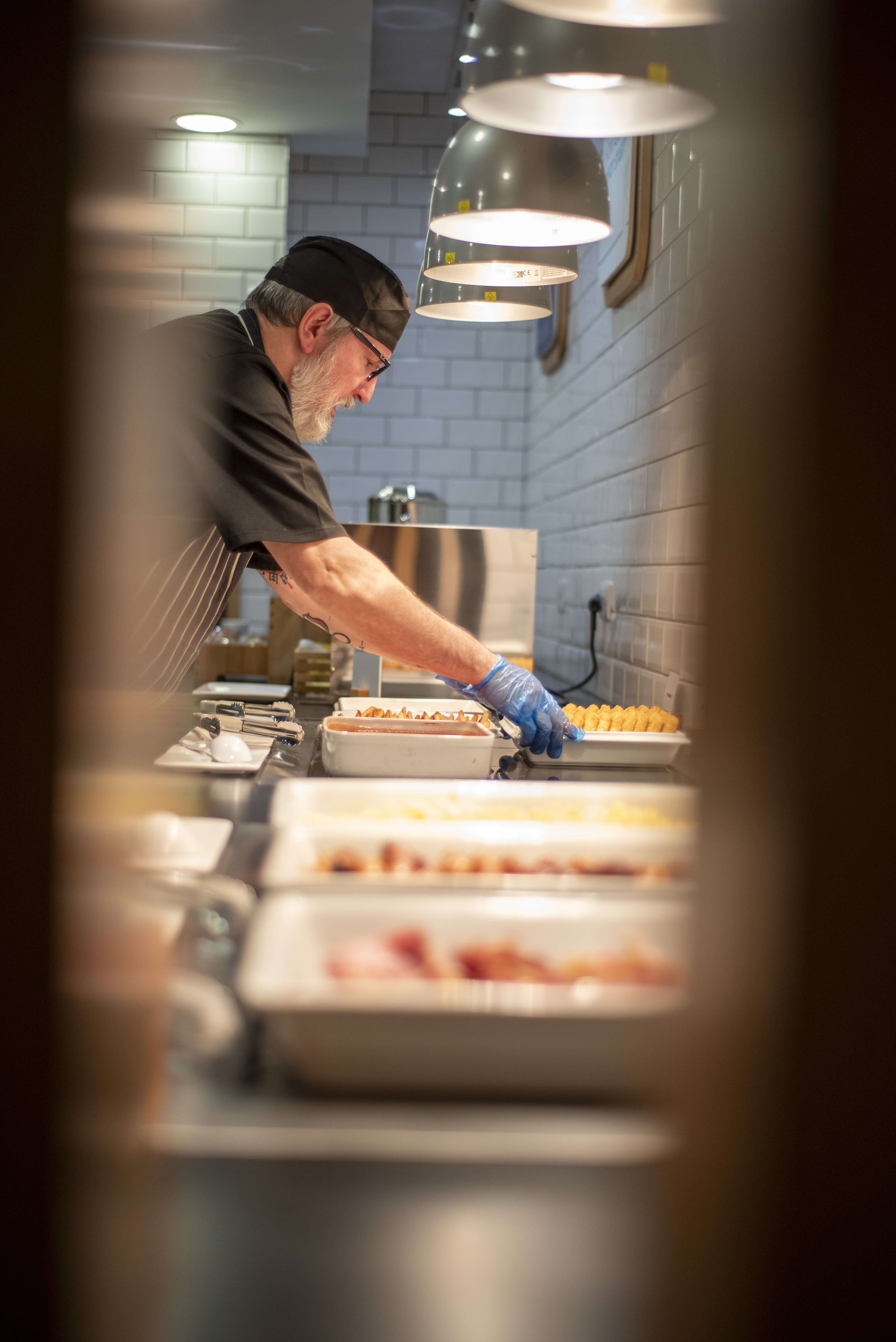 holiday inn express belfast city by ihg