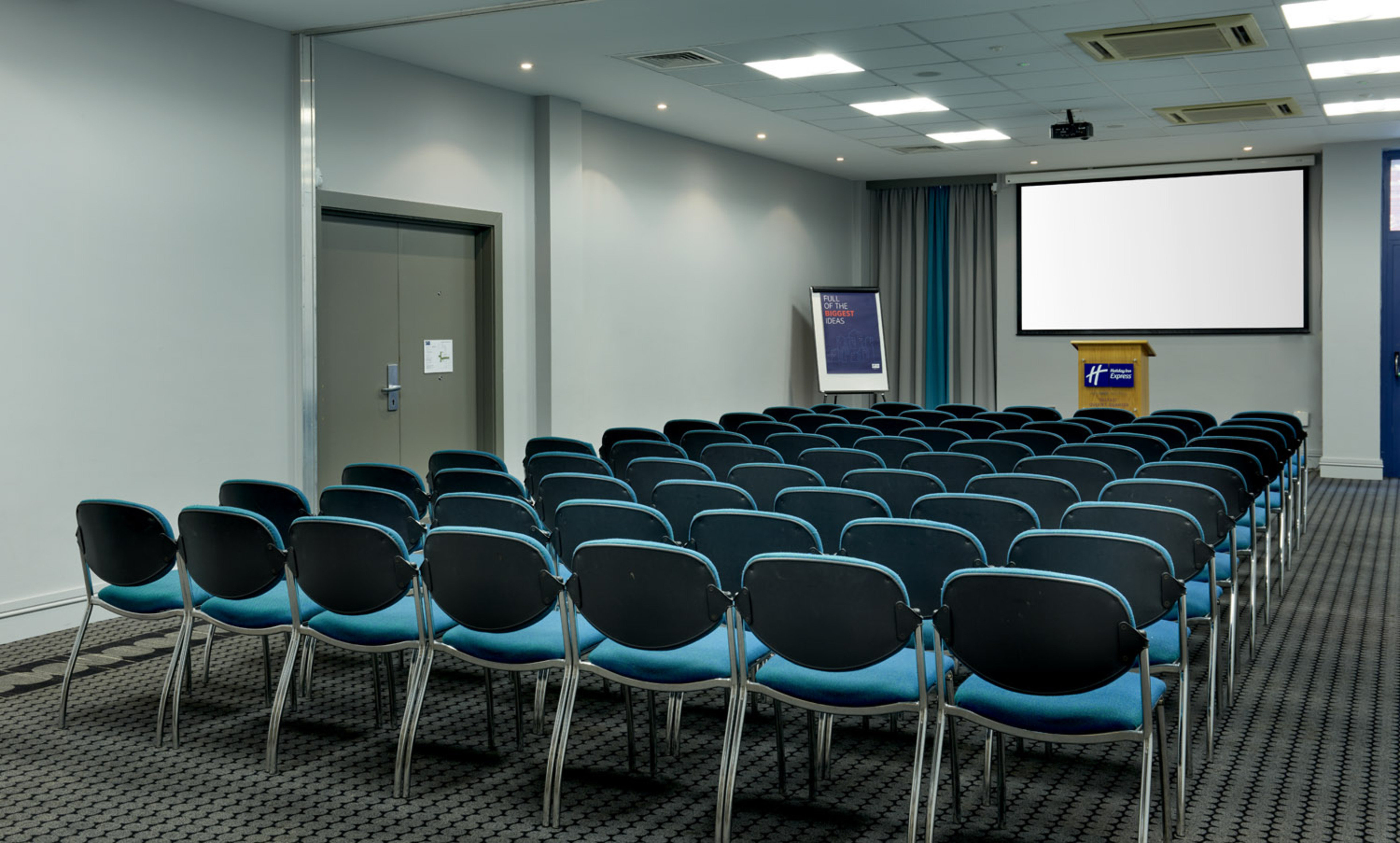 holiday inn express belfast city by ihg