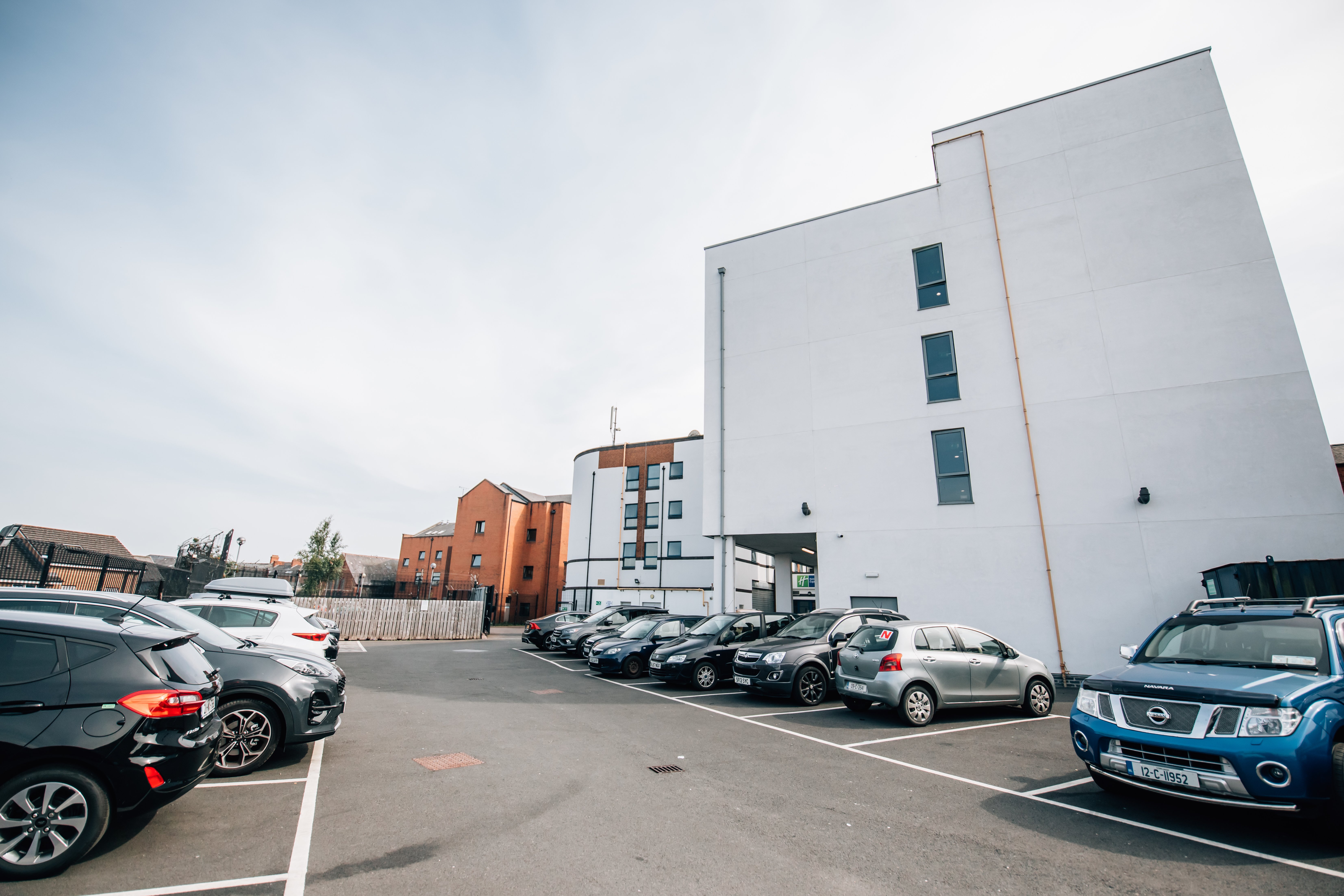 holiday inn express belfast city by ihg