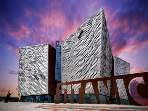 holiday inn express belfast city by ihg