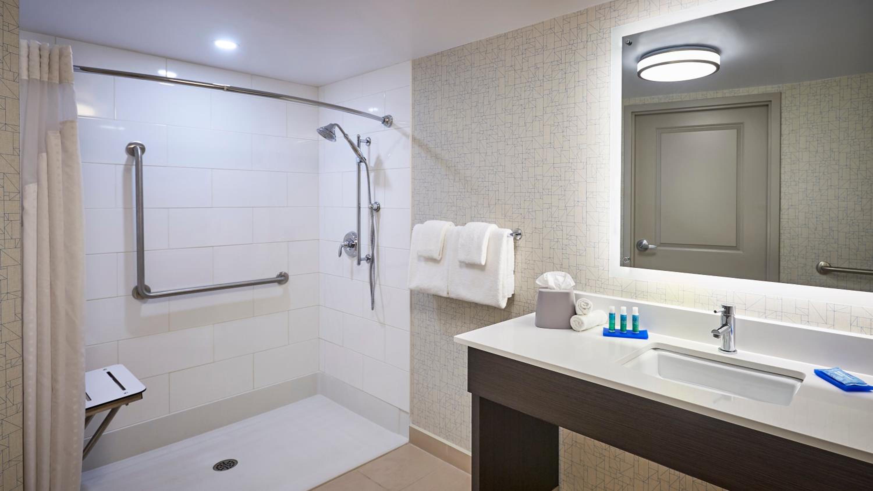 holiday inn express windsor waterfront by ihg