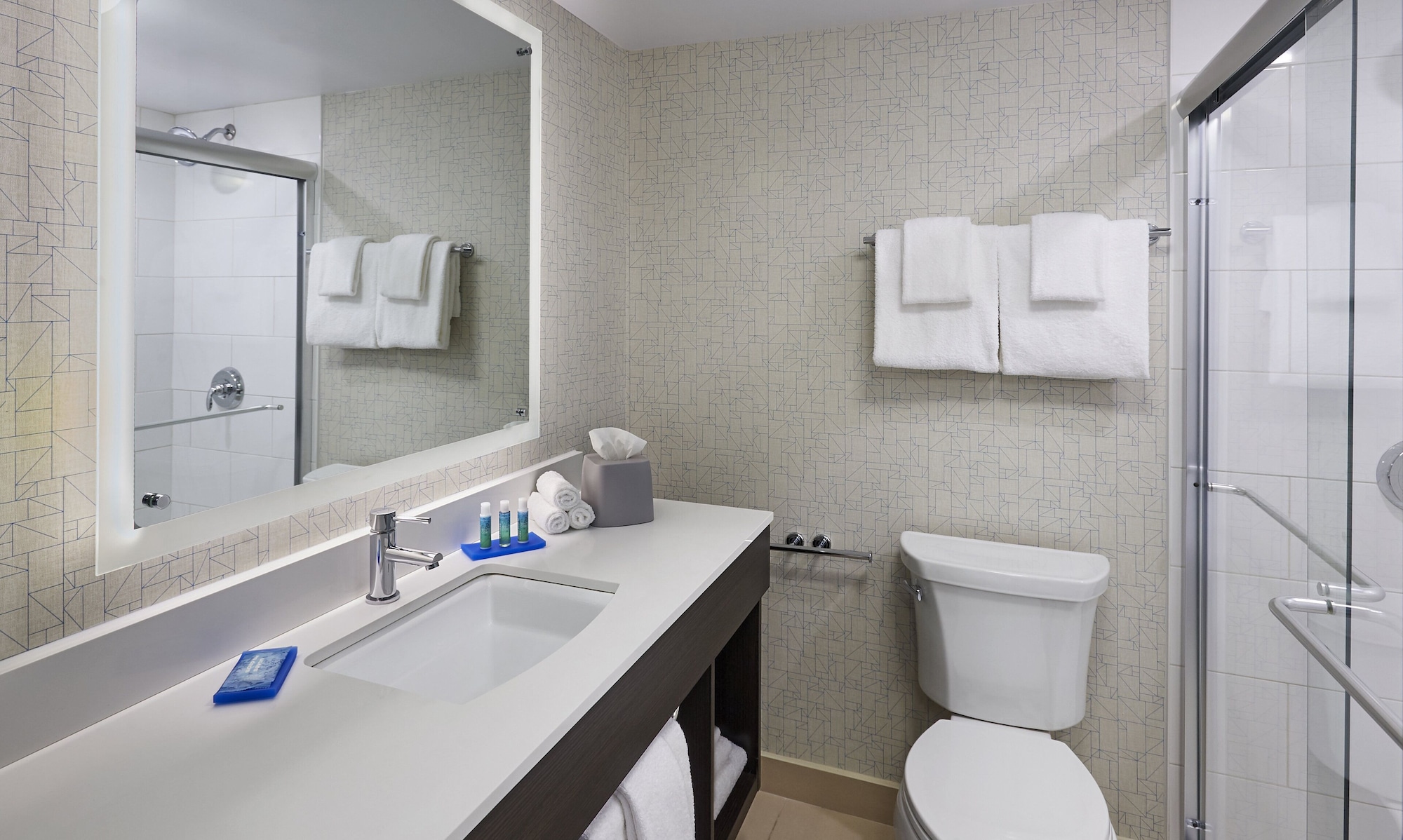 holiday inn express windsor waterfront by ihg