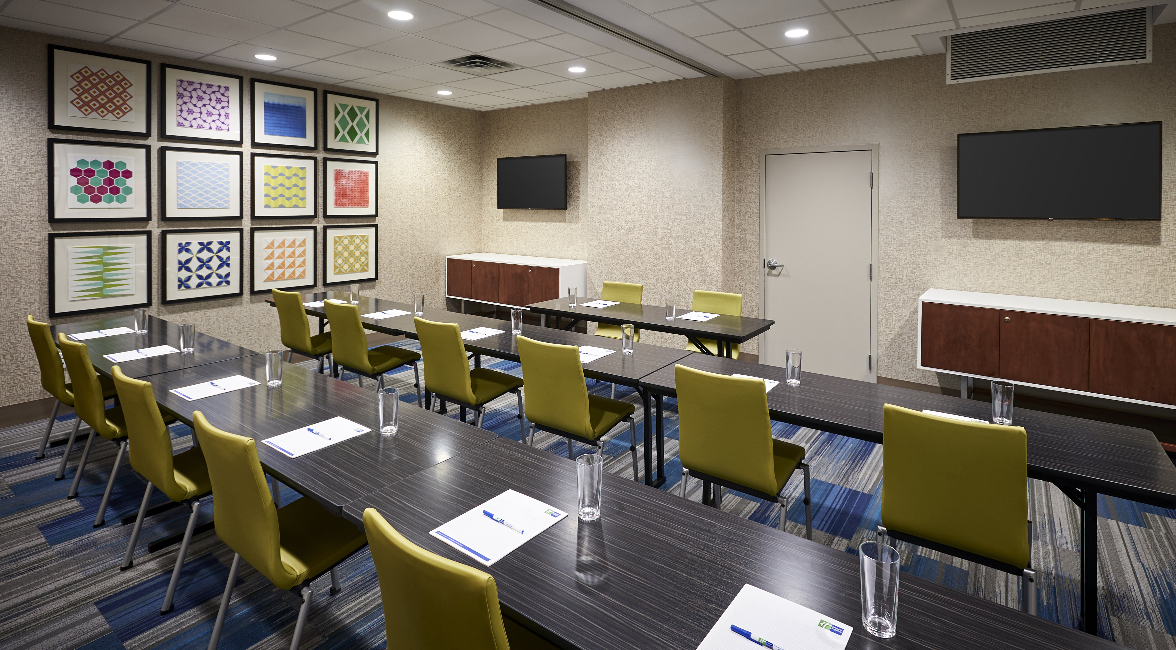 holiday inn express windsor waterfront by ihg