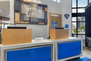 holiday inn express windsor waterfront by ihg
