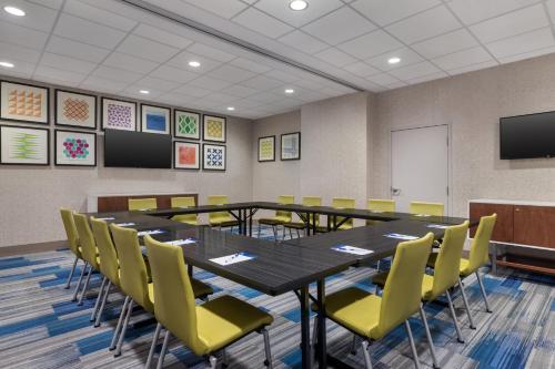 holiday inn express windsor waterfront by ihg