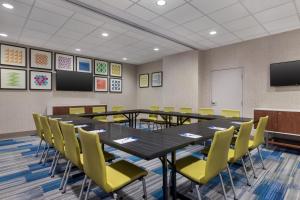 holiday inn express windsor waterfront by ihg