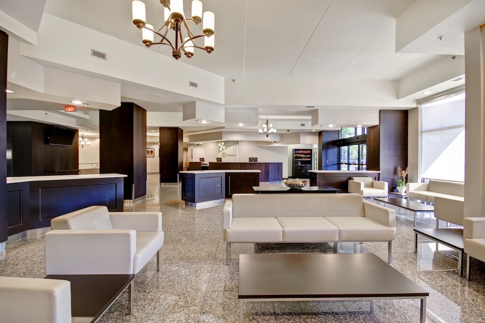 holiday inn and suites windsor ambassador bridge by ihg