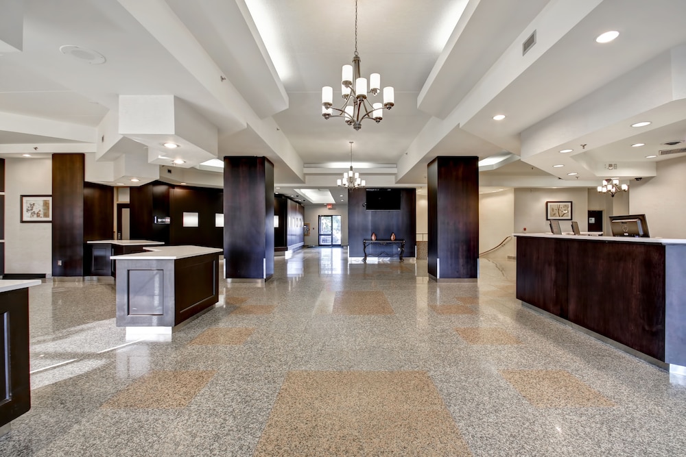 holiday inn and suites windsor ambassador bridge by ihg