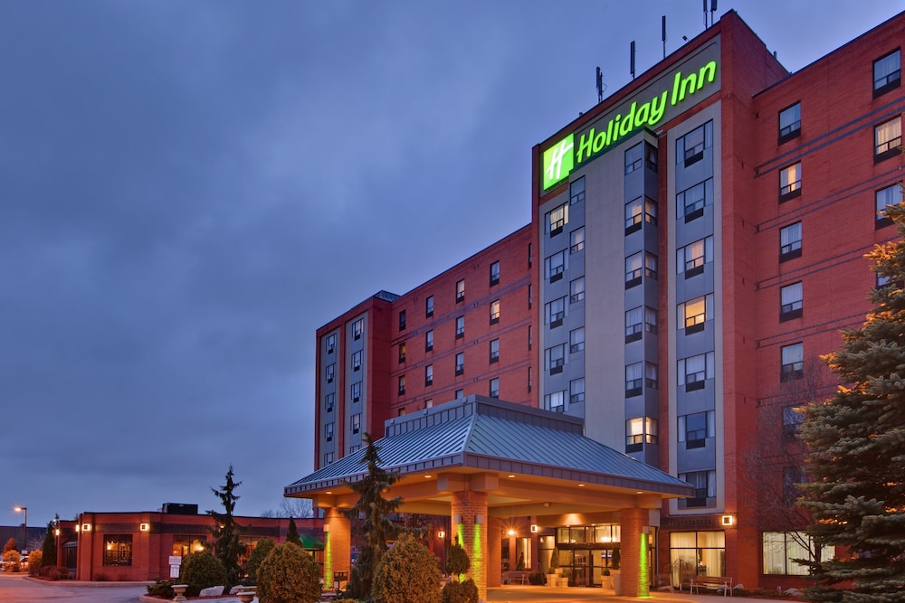 holiday inn and suites windsor ambassador bridge by ihg