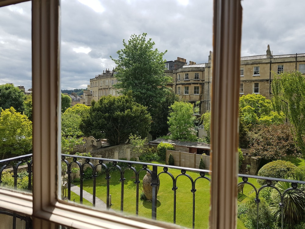 The Royal Crescent Hotel & Spa,Stanton Prior>>Bath,5 star
