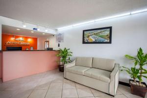 Howard Johnson By Wyndham Vero Beach/I-95,West Vero Corridor>>Vero Beach,2 star