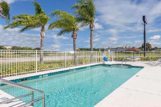 howard johnson by wyndham vero beach i 95