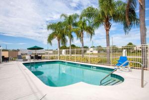 Howard Johnson By Wyndham Vero Beach/I-95,West Vero Corridor>>Vero Beach,2 star