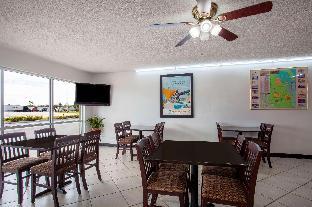 Howard Johnson By Wyndham Vero Beach/I-95,West Vero Corridor>>Vero Beach,2 star