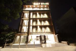 saltstayz grand sky