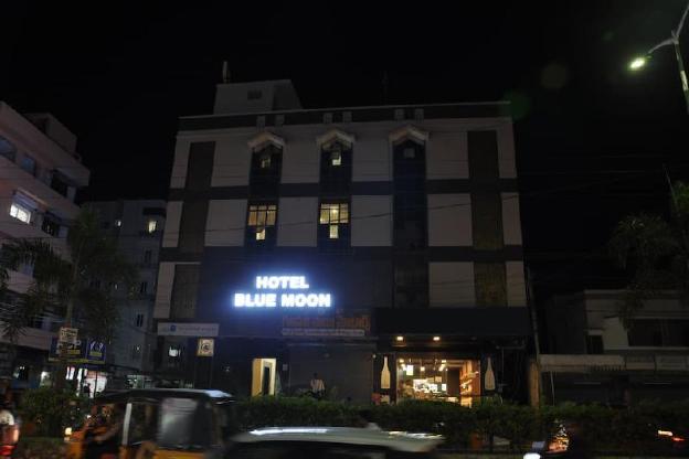 hotel blue moon