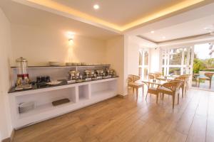 Hotel Wayfarer,North Goa>>Goa,3 star