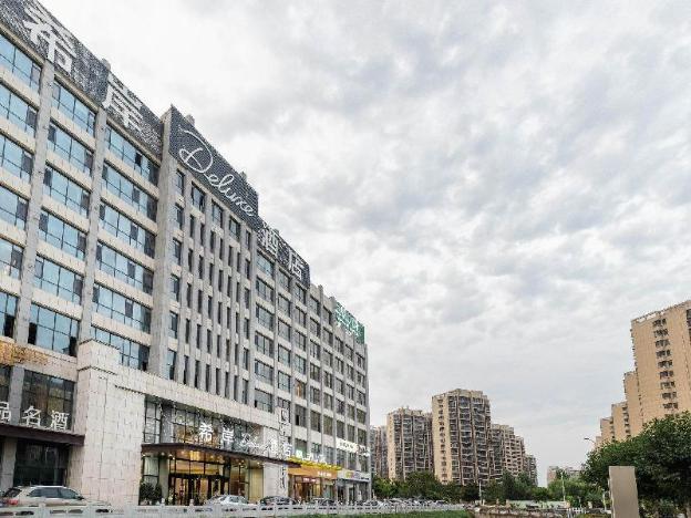 xana deluxe hotel