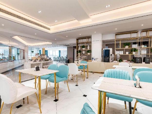 xana deluxe hotel