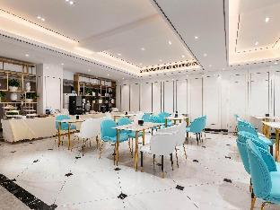 xana deluxe hotel