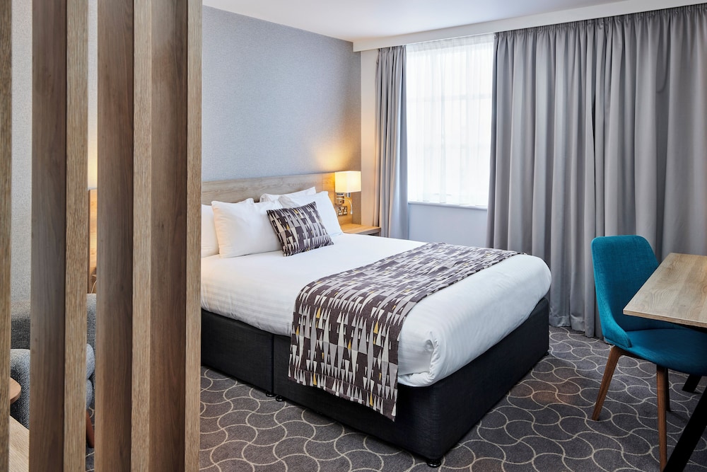 holiday inn ellesmere port by ihg