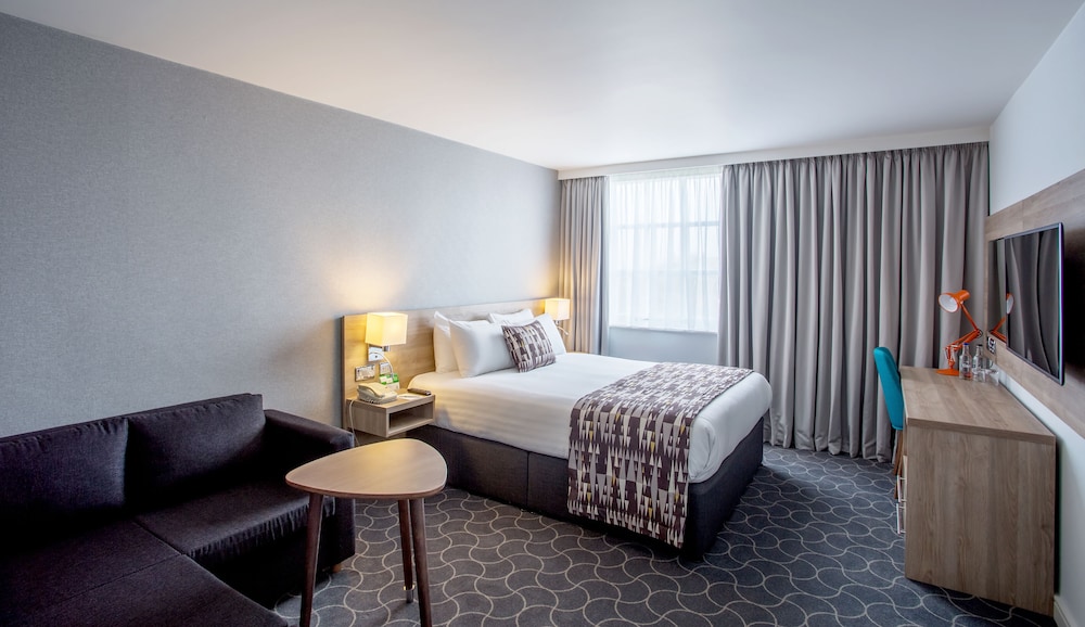 holiday inn ellesmere port by ihg