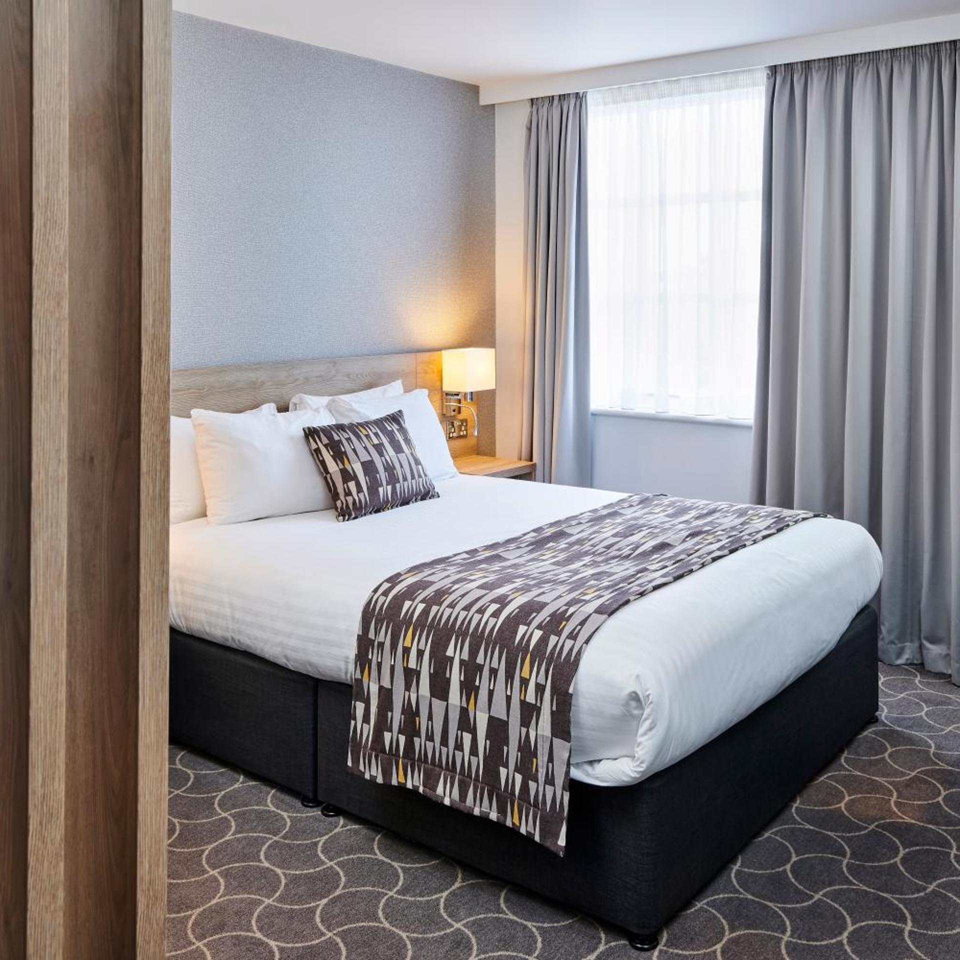 holiday inn ellesmere port by ihg