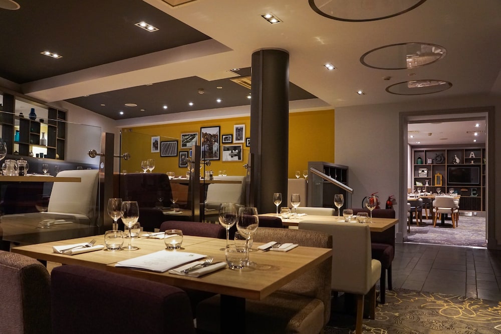 holiday inn ellesmere port by ihg