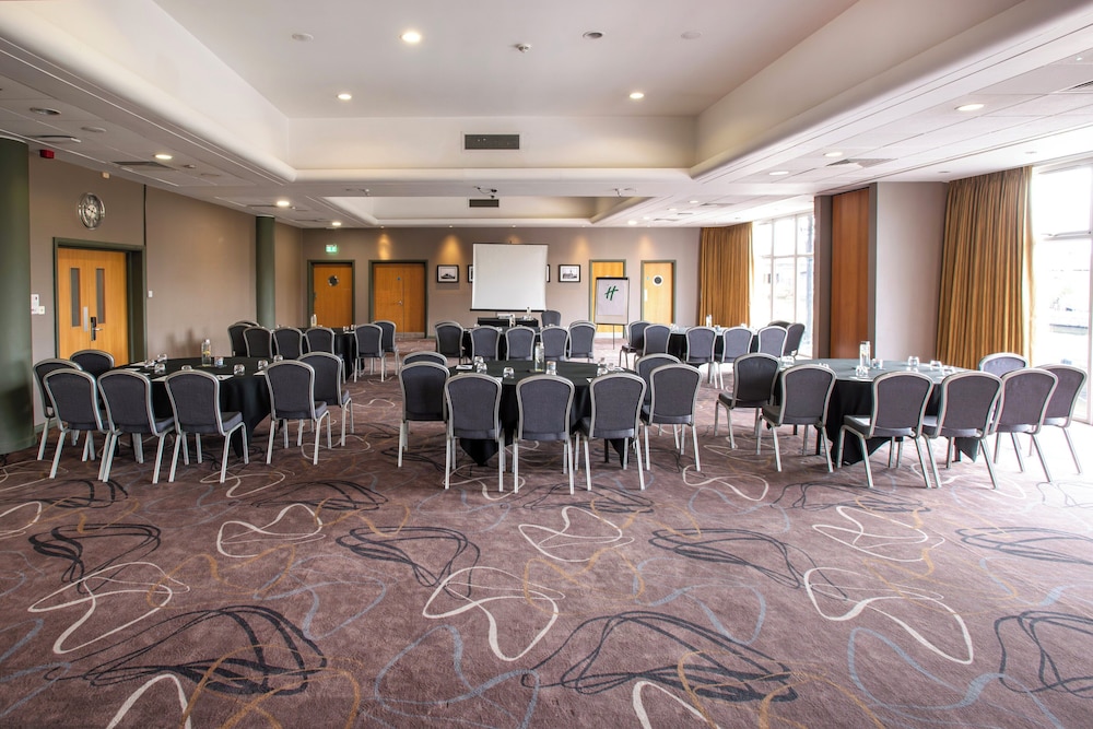 holiday inn ellesmere port by ihg