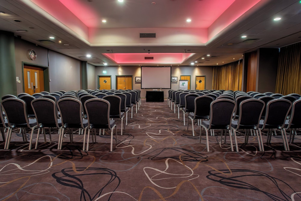 holiday inn ellesmere port by ihg