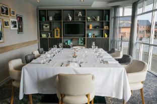 holiday inn ellesmere port by ihg