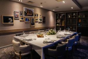 holiday inn ellesmere port by ihg