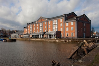 Holiday Inn Ellesmere Port By Ihg,Ellesmere>>Cheshire West And Chester,3 star