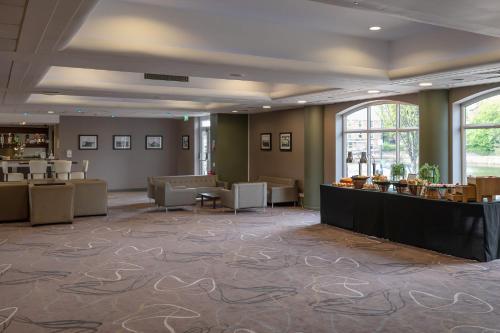 holiday inn ellesmere port by ihg