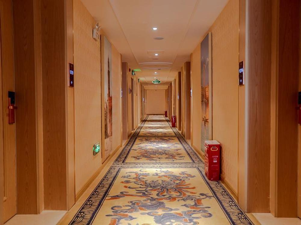 vienna hotel yueyang east railway station store