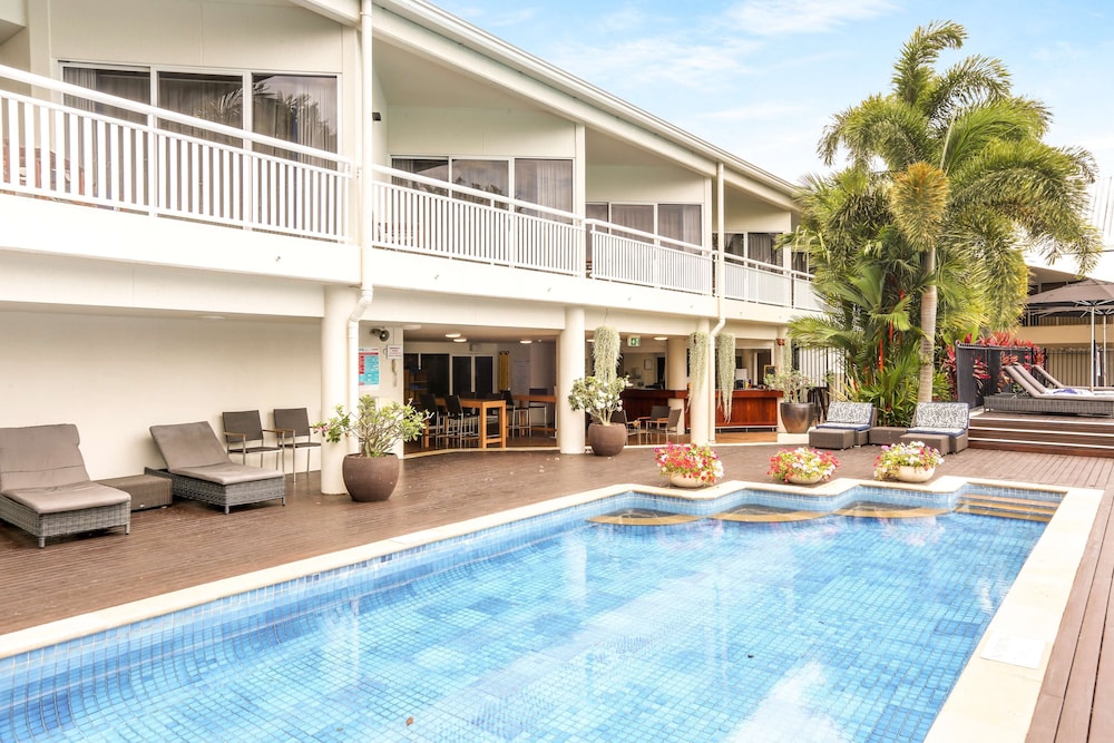 shangri la the marina cairns