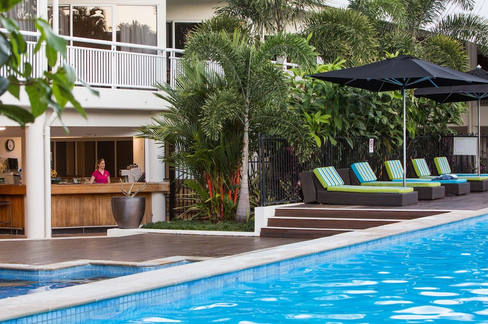 shangri la the marina cairns