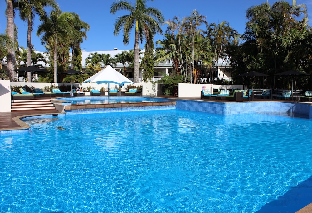 shangri la the marina cairns