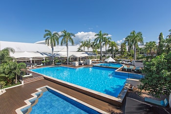 shangri la the marina cairns