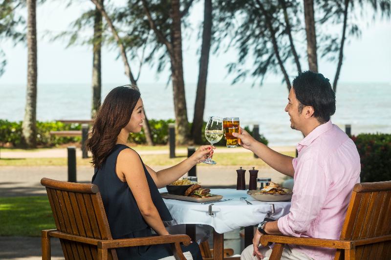 the reef house palm cove