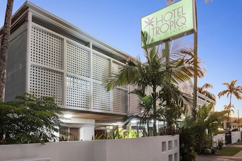 hotel tropiq