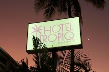 hotel tropiq