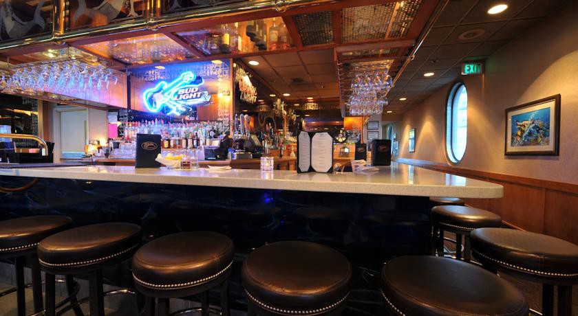 promenade inn and suites oceanfront